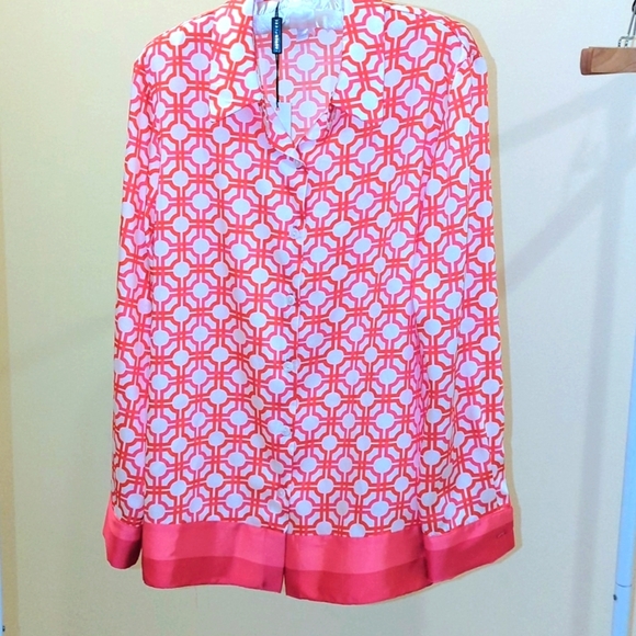 Lauren Pierre NWT gorgeous just Scapa blouse. Size large. - Picture 1 of 6